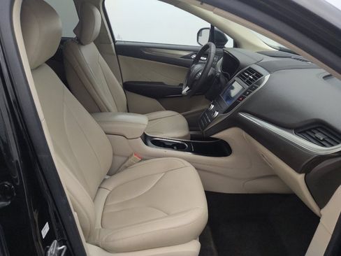 Used 2018 Lincoln MKC Premiere image 21