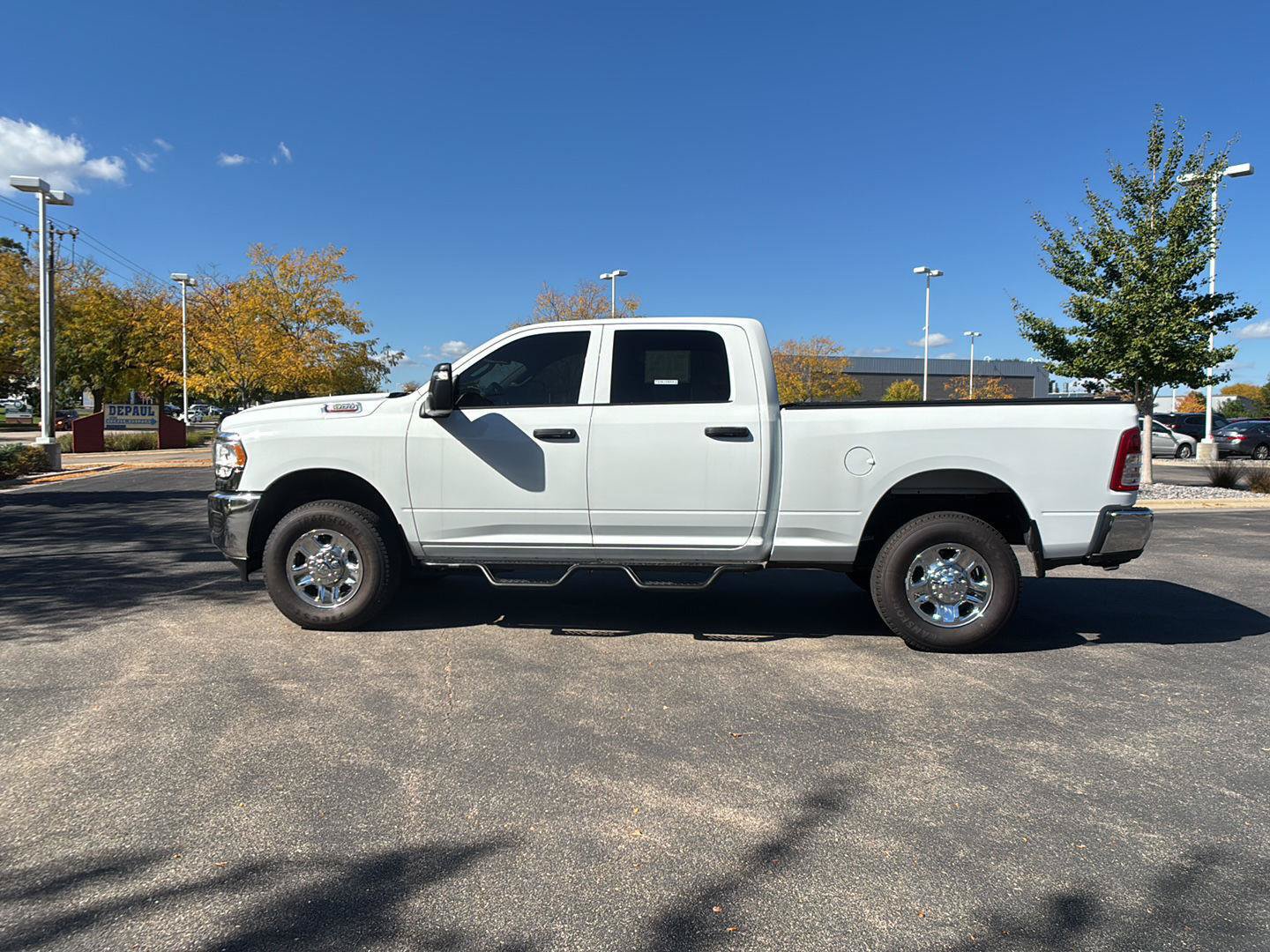 Used 2024 RAM 3500 Tradesman w/ Chrome Appearance Group AWD/4WD image 19