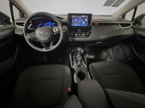 Used 2022 Toyota Corolla LE image 30