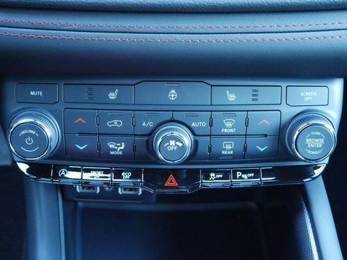 New 2026 Dodge Durango GT w/ Blacktop Package AWD/4WD image 17