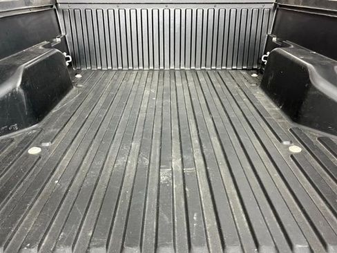 Used 2022 Toyota Tacoma SR AWD/4WD image 8