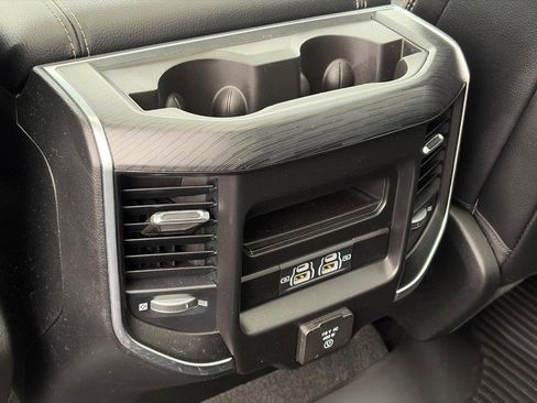 Used 2023 RAM 1500 Laramie AWD/4WD image 10