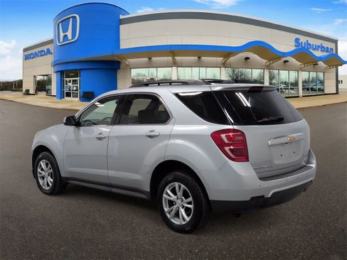 Used 2017 Chevrolet Equinox LT image 6