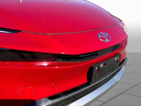 Used 2024 Toyota Prius Prime FWD image 30