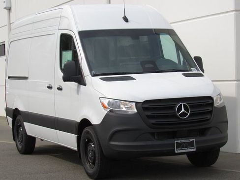 New 2025 Mercedes-Benz Sprinter 2500 image 2