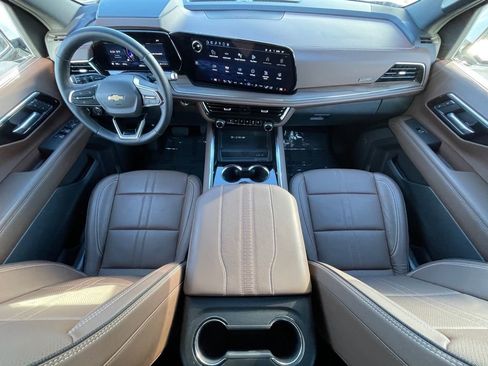 Used 2025 Chevrolet Tahoe High Country w/ LPO, Illumination Package image 10