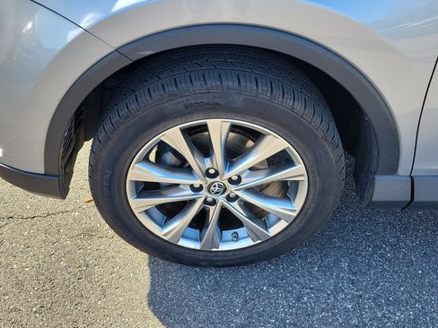 Used 2016 Toyota RAV4 Limited image 38