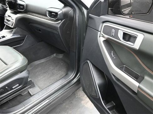 Used 2022 Ford Explorer Timberline image 26