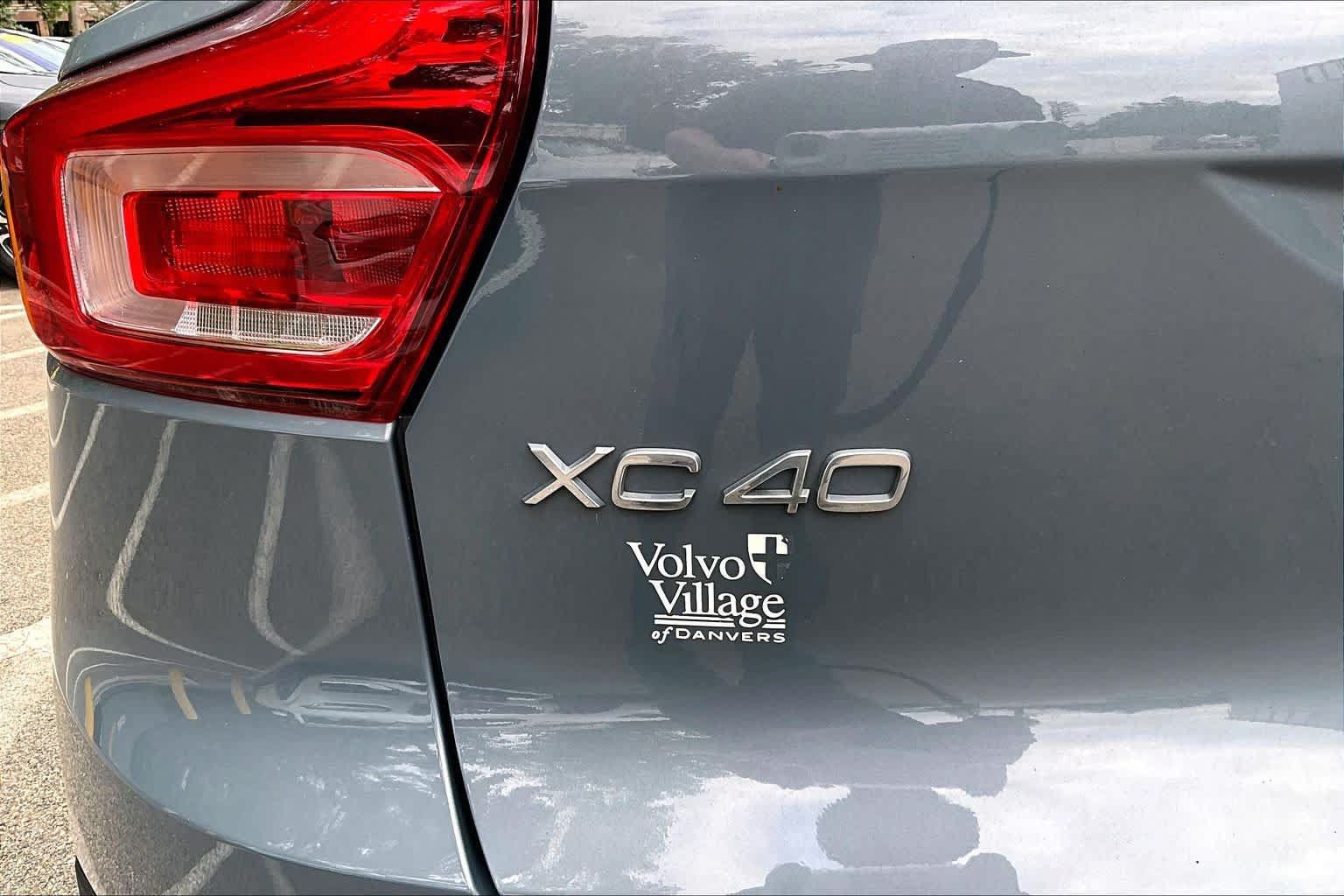 Used 2023 Volvo XC40 B5 Plus w/ Driver Assist Package AWD/4WD image 31