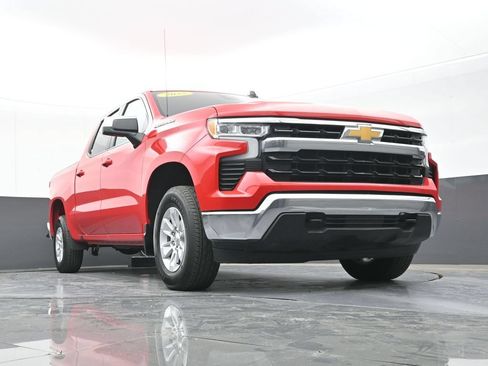 Used 2025 Chevrolet Silverado 1500 LT AWD/4WD image 47