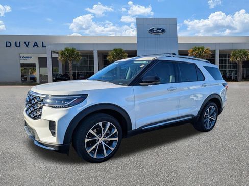 Used 2025 Ford Explorer Platinum w/ Ultimate Package image 8