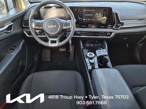 Certified 2025 Kia Sportage LX FWD image 22