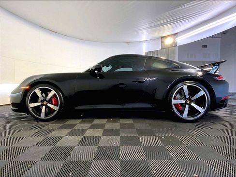 Used 2024 Porsche 911 Carrera S image 2