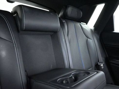 Used 2024 Cadillac Lyriq Luxury RWD image 18