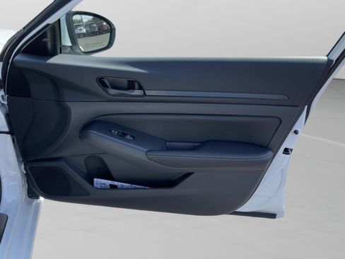 New 2026 Nissan Altima 2.5 SV FWD image 22