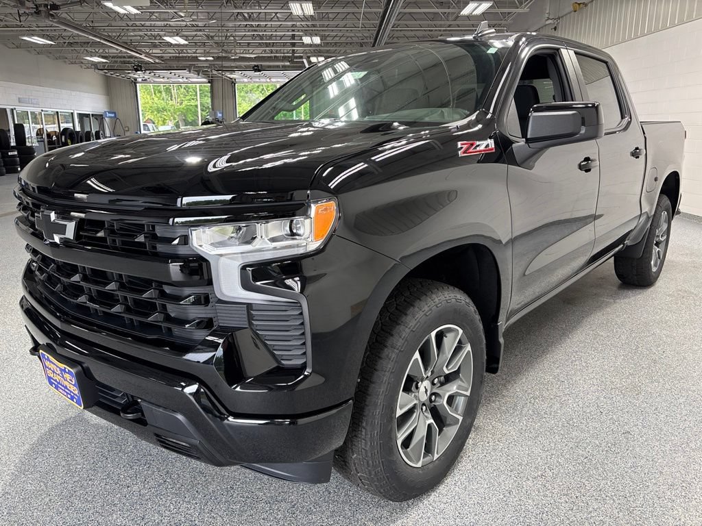 New 2026 Chevrolet Silverado 1500 RST AWD/4WD image 3