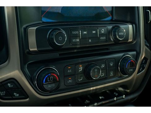 Used 2015 GMC Sierra 1500 Denali AWD/4WD image 26