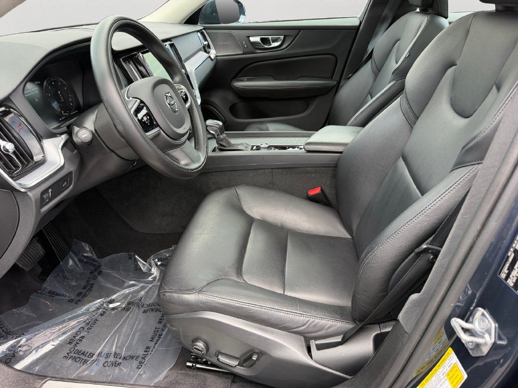 Used 2020 Volvo S60 T6 Momentum AWD/4WD image 16