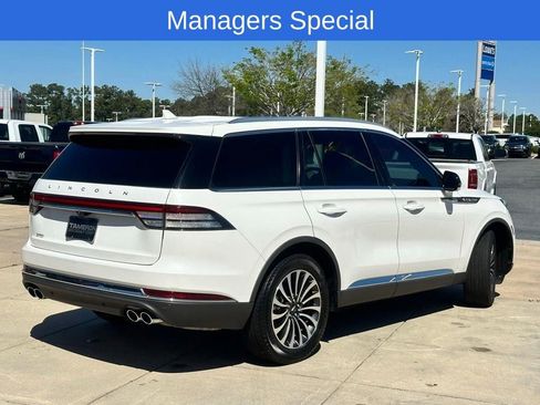 Used 2023 Lincoln Aviator Reserve AWD/4WD image 28