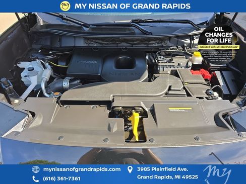 Used 2025 Nissan Murano SV AWD/4WD image 25