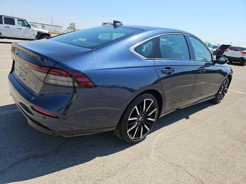 Used 2023 Honda Accord Touring image 4