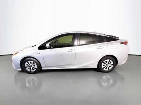 Used 2018 Toyota Prius Two w/ Prius Two Safety Plus Package image 6