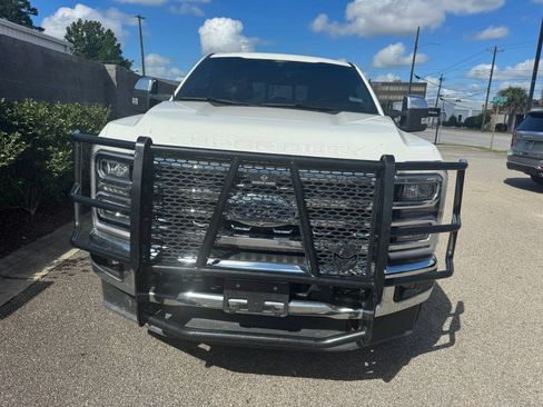 Used 2025 Ford F250 Lariat w/ Chrome Package AWD/4WD image 4