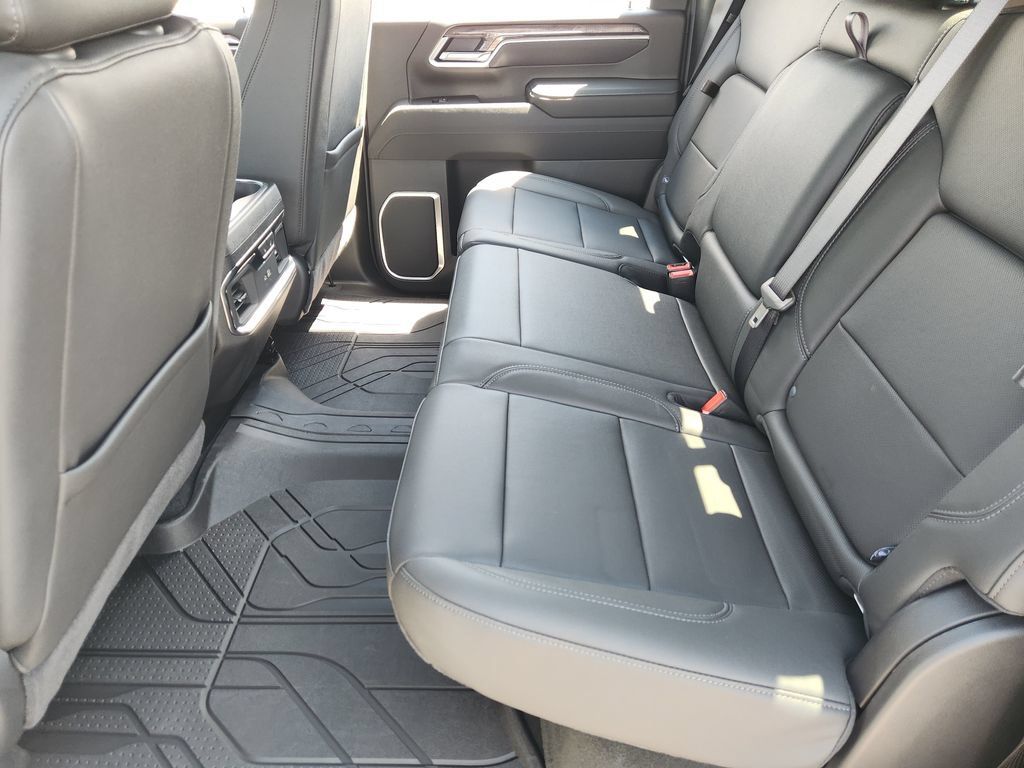 New 2026 Chevrolet Silverado 3500 LTZ w/ LTZ Plus Package AWD/4WD image 19