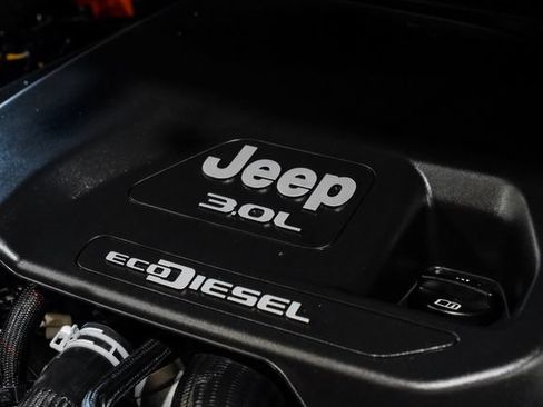 Used 2022 Jeep Gladiator Rubicon w/ LED Lighting Group AWD/4WD image 4
