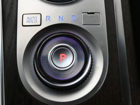 Used 2022 Genesis GV80 2.5T w/ Prestige Package 05 RWD image 17