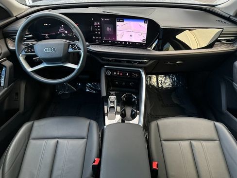 Certified 2025 Audi Q5 Premium w/ Convenience Package AWD/4WD image 19