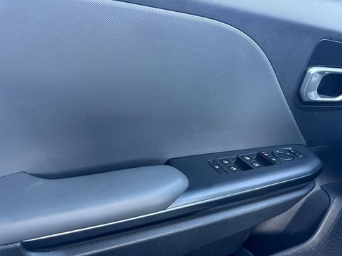 Used 2025 Kia K4 FWD image 23