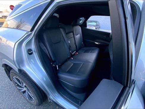 Used 2023 Lexus RX 350 Premium image 19