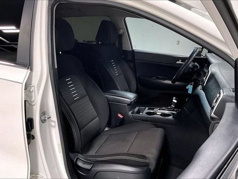 Used 2018 Kia Sportage LX FWD image 9