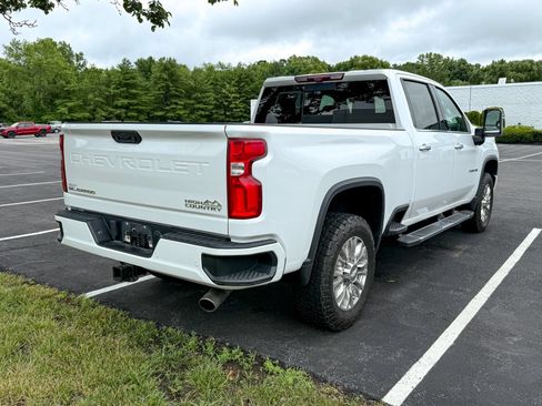 Used 2020 Chevrolet Silverado 2500 High Country w/ Z71 Off-Road Package AWD/4WD image 6