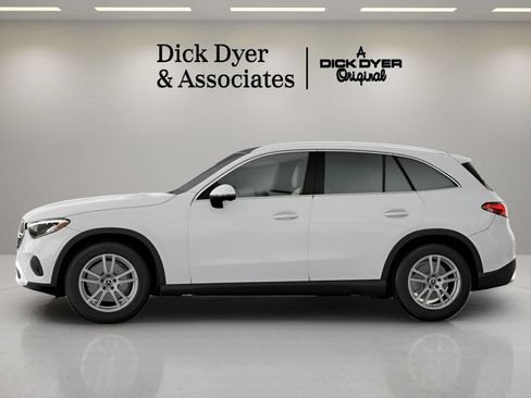 Used 2026 Mercedes-Benz GLC 300 image 25