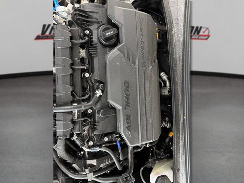 Certified 2025 Hyundai Elantra Sport image 13