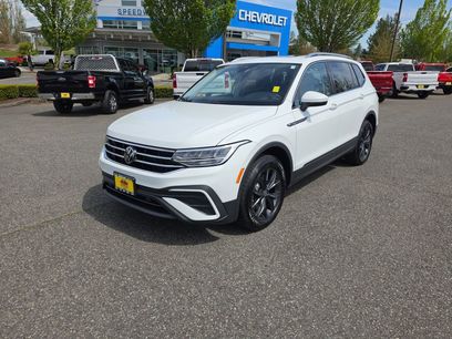 Used 2024 Volkswagen Tiguan SE