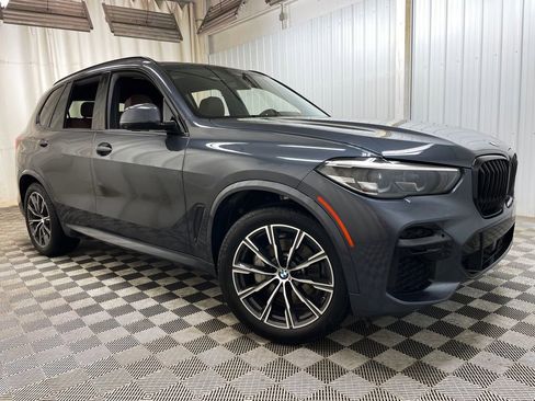 Used 2022 BMW X5 xDrive40i w/ M Sport Package image 48