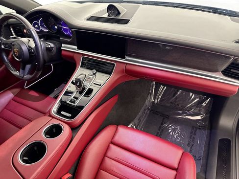 Used 2023 Porsche Panamera 4 AWD/4WD image 31