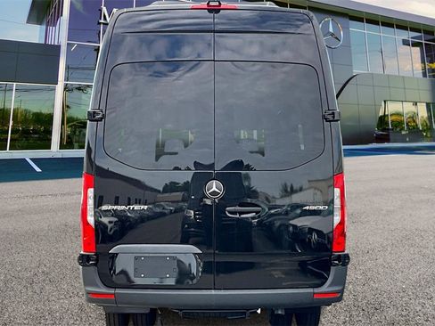 New 2025 Mercedes-Benz Sprinter 4500 image 4