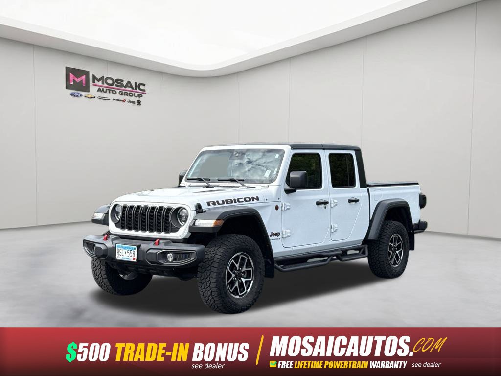 Used 2024 Jeep Gladiator Rubicon w/ Technology Group AWD/4WD image 3