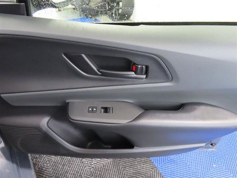 Used 2024 Toyota Prius LE FWD image 31