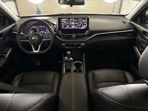 Used 2023 Nissan Altima 2.5 SR w/ SR Premium Package FWD image 15