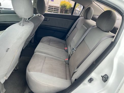 Used 2012 Nissan Sentra 2.0 SR w/ Special Edition Pkg FWD image 13