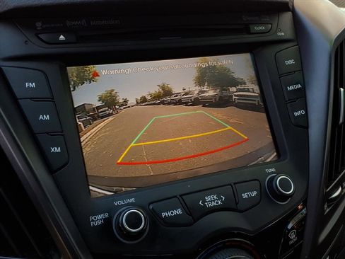 Used 2016 Hyundai Veloster Turbo image 18