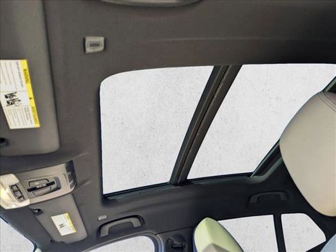 Used 2020 BMW X2 sDrive28i w/ Convenience Package image 17