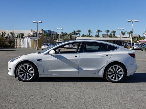 Used 2018 Tesla Model 3 Long Range image 7