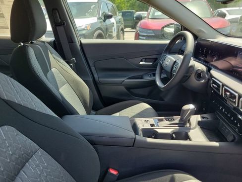New 2026 Nissan Sentra SV w/ SV Convenience Package FWD image 31