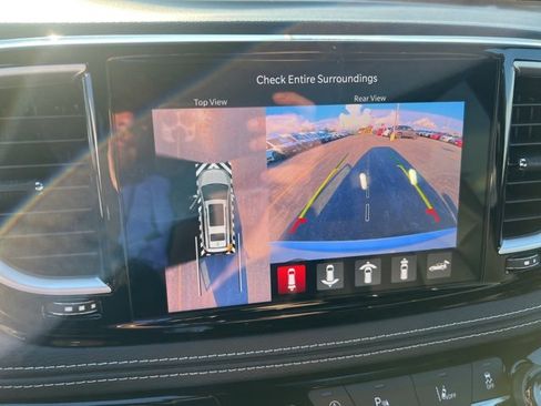 New 2026 Chrysler Pacifica Select image 30